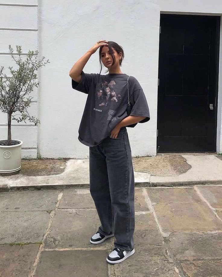 What Shoes Go Best With Streetwear Outfits? A2bbc5c6297e69db180f356be030353f