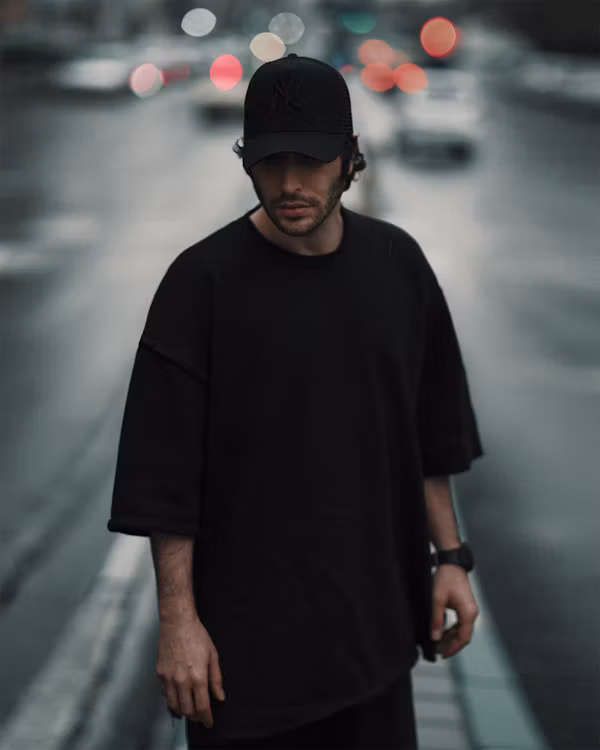 The Essential T-Shirts Every Wardrobe Should Have Photo 1615903040611 E599dfaa6752