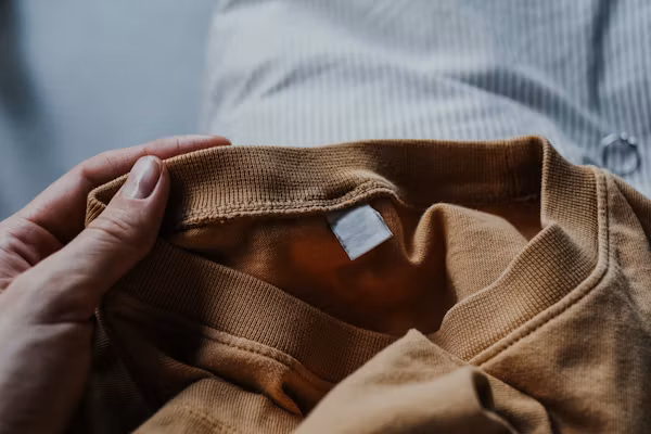 Why Some T-Shirts Shrink After Washing Premium Photo 1673502751757 Cfdc48a4904d